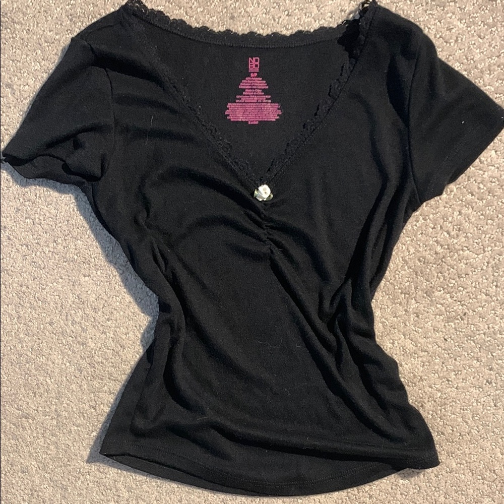Black Lace Trim V-Neck Top w/ White Flower